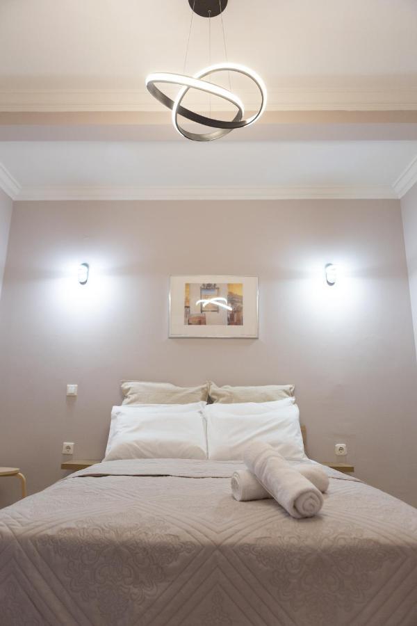 Plato'S Square Apartments Athene Buitenkant foto